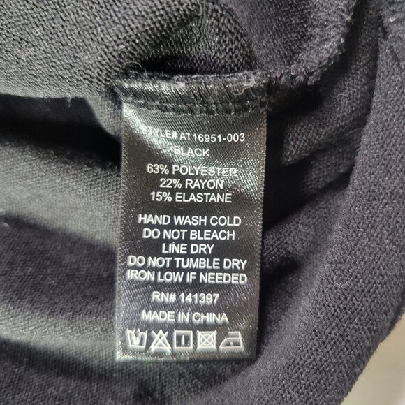 ASTR The Label Women Asymmetrical Black Long Sleeve Sweater Top Size L - Picture 3 of 6